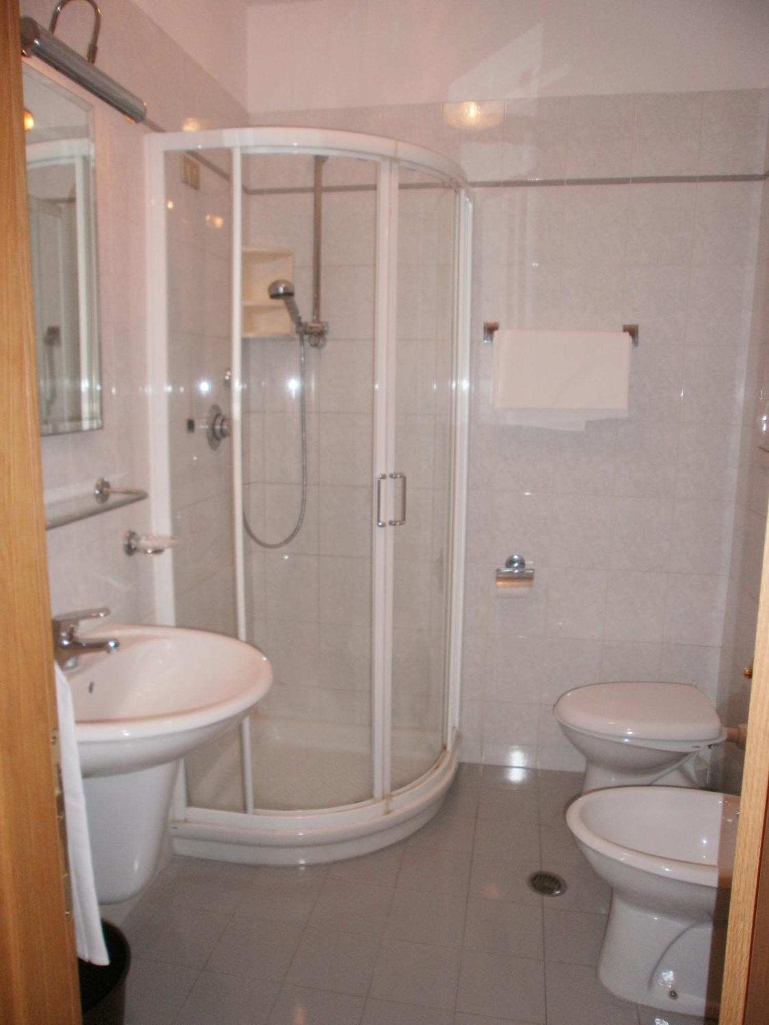 Hotel Manzoni Perugia Ngoại thất bức ảnh