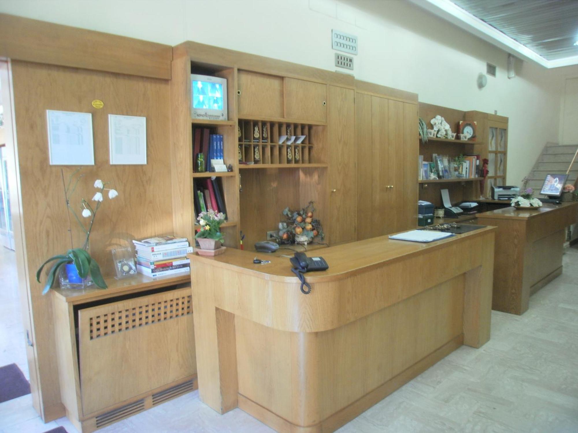 Hotel Manzoni Perugia Ngoại thất bức ảnh