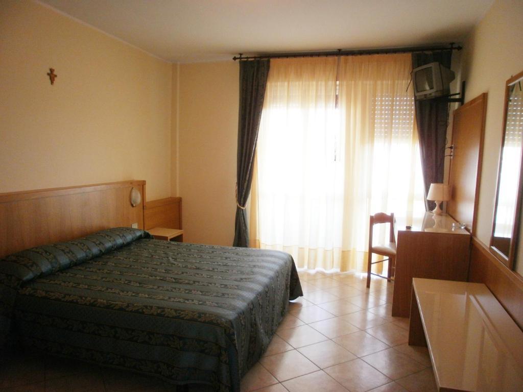 Hotel Manzoni Perugia Phòng bức ảnh